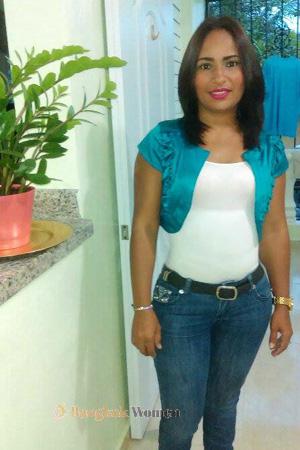 164567 - Teofila Age: 37 - Dominican Republic