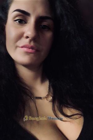 183722 - Elena Age: 31 - Russia