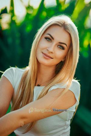 199465 - Anna Age: 26 - Ukraine