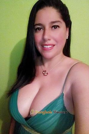204917 - Ingrid Age: 43 - Costa Rica