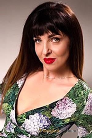 221685 - Viktoriia Age: 47 - Ukraine