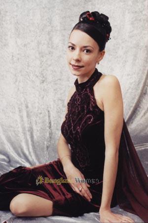 53218 - Diana Age: 33 - Russia