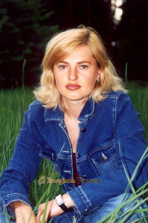 57673 - Natalia Age: 43 - Russia