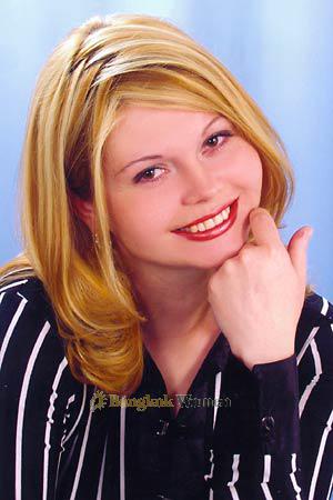 60402 - Oxana Age: 23 - Ukraine