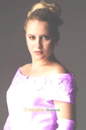 61126 - Natali Age: 30 - Russia