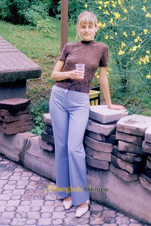 66607 - Elena Age: 40 - Russia