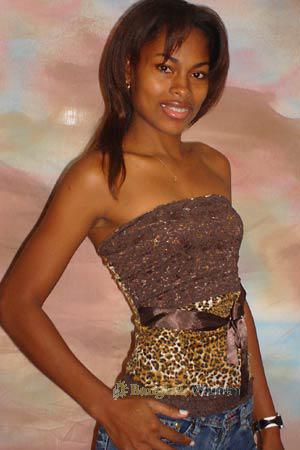 86785 - Tatiana Age: 27 - Colombia